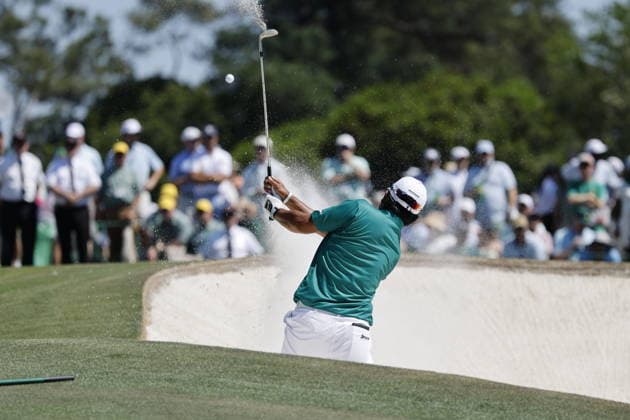 Golf 2026 Masters Tournament - Round 3 Hideki Matsuyama of Japan hits out of the sand trap on the ninth green in Round 3 of the 2026 Masters tournament in August, Georgia, USA, 11 April 2026. Augusta United States  Copyright: xERIKxS.xLESSERx