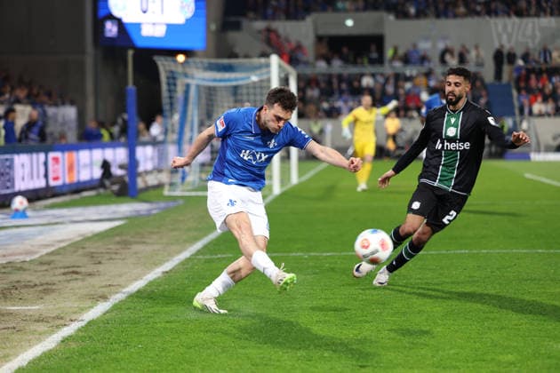 11 04 2026, xrekx, Soccer 2 Bundesliga, SV Darmstadt 98 Hannover 96 v l Sergio Lopez SV Darmstadt 98 Elias Saad Hannover 96 DFL DFB REGULATIONS PROHIBIT ANY USE OF PHOTOGRAPHS as IMAGE SEQUENCES and or QUASI VIDEO Darmstadt