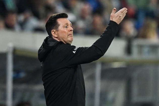 Christian Titz Hannover 96, Coach gesticulates, GER, SV Darmstadt 98 vs Hannover 96, Football 2 Bundesliga, Matchday 29, Season 2025 2026, 11 04 2026 DFL regulations prohibit any use of photographs as image sequences and or quasi video GER, SV Darmstadt 98 vs Hannover 96, Football 2 Bundesliga, Matchday 29, Season 2025 2026, 11 04 2026 Darmstadt Copyright: xEibner-Pressefoto FlorianxWiegandx EP_FWD