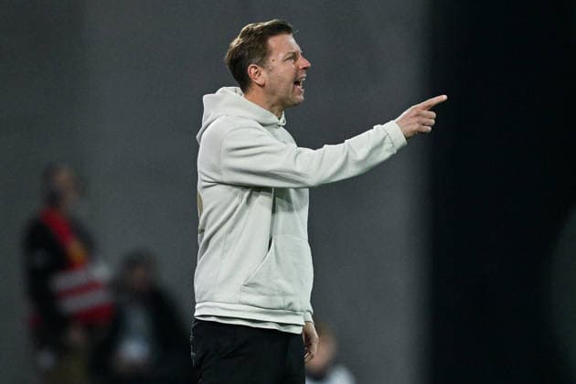 Florian Kohfeldt SV Darmstadt 1898, Coach gestures, GER, SV Darmstadt 98 vs Hannover 96, Soccer 2 Bundesliga, 29 Matchday, Season 2025 2026, 11 04 2026 DFL regulations prohibit any use of photographs as image sequences and or quasi video GER, SV Darmstadt 98 vs Hannover 96, Soccer 2 Bundesliga, 29 Matchday, Season 2025 2026, 11 04 2026 Darmstadt Copyright: xEibner-Pressefoto FlorianxWiegandx EP_FWD
