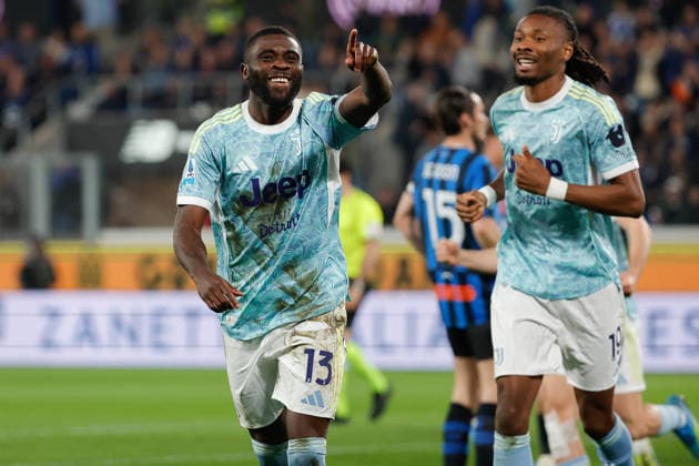 Jeremie Boga of FC Juventus celebrates after scoring goal in the 48th minute for 0-1 during the match of 2025-2026 Serie A football between Atalanta BC vs Juventus FC at the New Balance Arena Stadium on 11 April 2026 in Bergamo, BG.  Copyright: xEmanuelexPennacchio IPAxSportx xipa-agency.netx xx IPA_73899228 IPA_Agency_IPA73899228