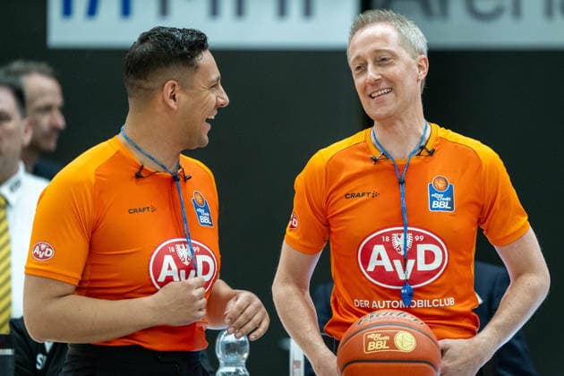 Christof Madinger Referee , Steve Bittner, GER, MHP RIESEN Ludwigsburg vs ALBA Berlin, Basketball Bundesliga, easycredit BBL, Matchday 29, Season 2025 2026, 11 04 2026, GER, MHP RIESEN Ludwigsburg vs ALBA Berlin, Basketball Bundesliga, easycredit BBL, Matchday 29, Season 2025 2026, 11 04 2026 Ludwigsburg Copyright: xEibner-Pressefoto SaschaxWaltherx EP_EER