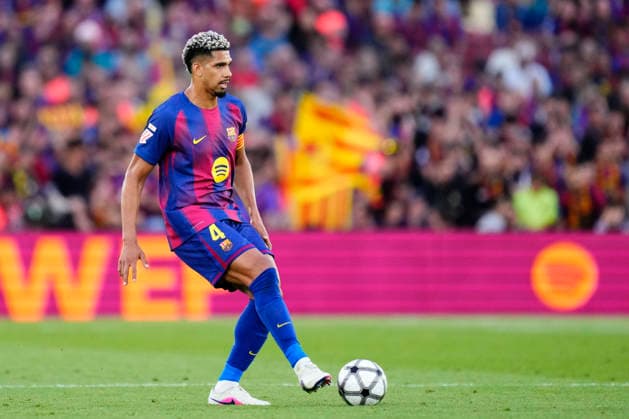 FC Barcelona, Barca v RCD Espanyol de Barcelona - LaLiga EA Sports Ronald Araujo centre-back of Barcelona and Uruguay during the LaLiga EA Sports match between FC Barcelona and RCD Espanyol de Barcelona at Spotify Camp Nou on April 11, 2026 in Barcelona, Spain. Barcelona Spain  Copyright: xJosexBretonx originalFilename:bretonhernandez-fcbarcel260411_npCXO.jpg