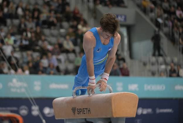 FIG APPARATUS WORLD CUP 2026 (CRO),Finals Day 1 (MAG, WAG), Hall Gradski vrt , Osijek, Croatia, 11.04.2026 RAKOVIC Gregor (SLO) during FIG APPARATUS WORLD CUP 2026 (CRO),Final Day 1, Pommel Horse (MAG), Hall Gradski vrt , Osijek, Croatia, 11.04.2026 *** FIG APPARATUS WORLD CUP 2026 CRO ,Finals Day 1 MAG, WAG , Hall Gradski vrt , Osijek, Croatia, 11 04 2026 RAKOVIC Gregor SLO during FIG APPARATUS WORLD CUP 2026 CRO ,Final Day 1, Pommel Horse MAG , Hall Gradski vrt , Osijek, Croatia, 11 04 2026 Copyright: xBEAUTIFULxSPORTS Stanusicx