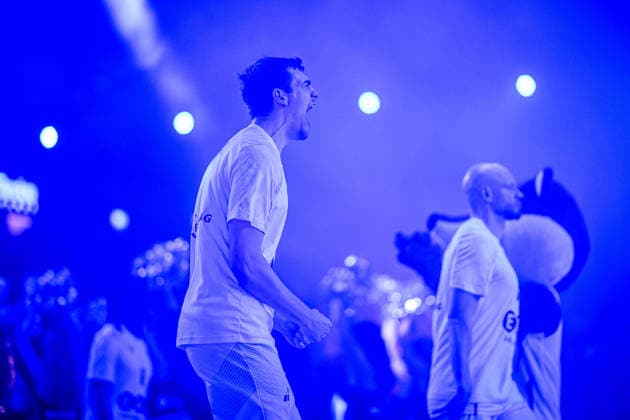 easycredit BBL Basketball Bundesliga 2025 2026 29 Matchday 11 04 2026 Science City Jena vs Fitness First Würzburg Baskets Lorenz Bank Jena with a motivational shout as the team runs in before the start of the match Sparkassen Arena