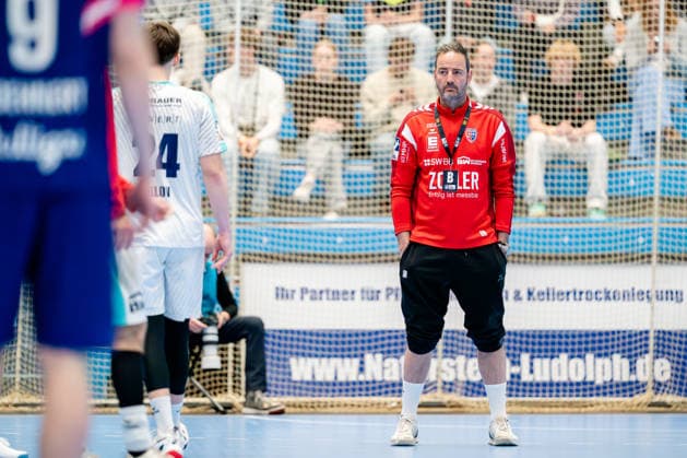 Dormagen, 11 04 2026, Handball, Men, 2 Bundesliga, 27 Matchday, 2025 2026 TSV Bayer Dormagen SG BBM Bietigheim Iker Romero Coach SG BBM Bietigheim Dormagen TSV Bayer Sportcenter NRW Germany