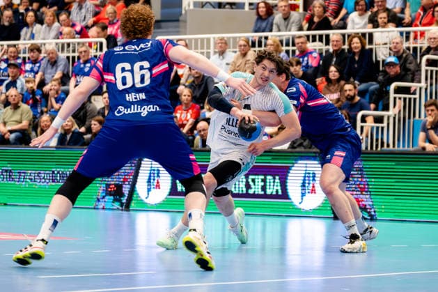 Dormagen, 11 04 2026, Handball, Men, 2 Bundesliga, 27 Matchday, 2025 2026 TSV Bayer Dormagen SG BBM Bietigheim Fynn Luca Nicolaus SG BBM Bietigheim, 14 in duel Dormagen TSV Bayer Sportcenter NRW Germany