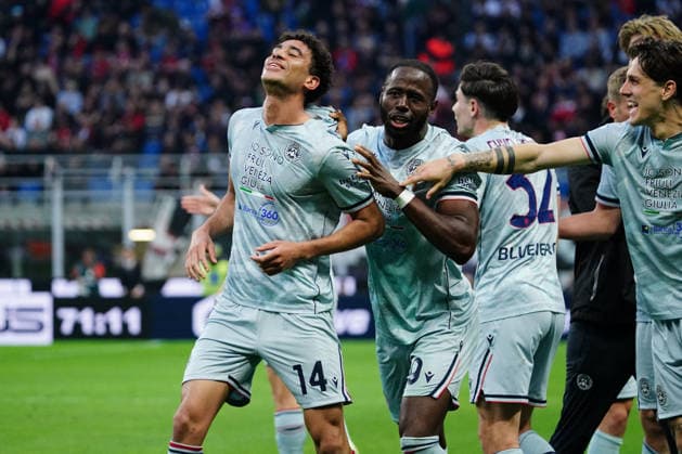 CALCIO - Serie A - AC Milan vs Udinese Calcio Arthur Atta (Udinese Calcio) celebrates the goal with his play mates during AC Milan vs Udinese Calcio, Italian soccer Serie A match in Milan, Italy, April 11 2026 Milan Italy  Copyright: xIPAxSport ABACAx
