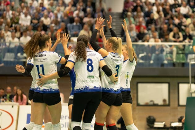 Volleyball I Women I Season 2025 2026 I 2 Bundesliga I VC Osnabrück SCU Emlichheim I 11 04 2026 Lisanne Masselink 11, VC Osnabrück Maya Sendner 8, VC Osnabrück Lisa Lammers 3, VC Osnabrück Osnabrück Schlosswallhalle Lower Saxony Germany Copyright: xLobeca CedricxSiefkerx