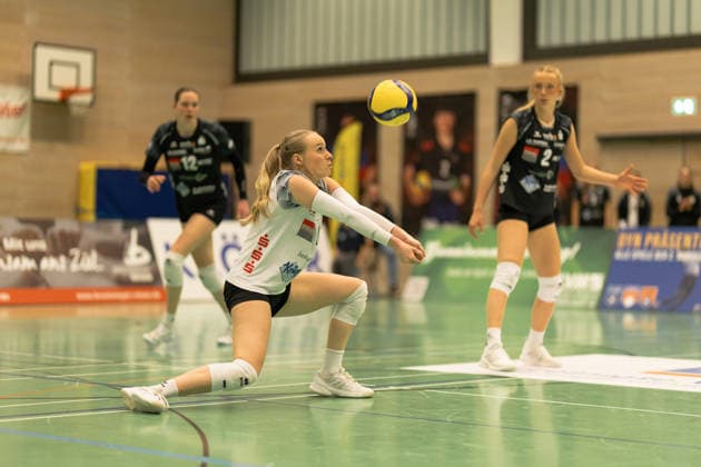 Volleyball I Women I Season 2025 2026 I 2 Bundesliga I VC Osnabrück SCU Emlichheim I 11 04 2026 Leonie Klassen 1, SCU Emlichheim Osnabrück Schlosswallhalle Lower Saxony Germany Copyright: xLobeca CedricxSiefkerx