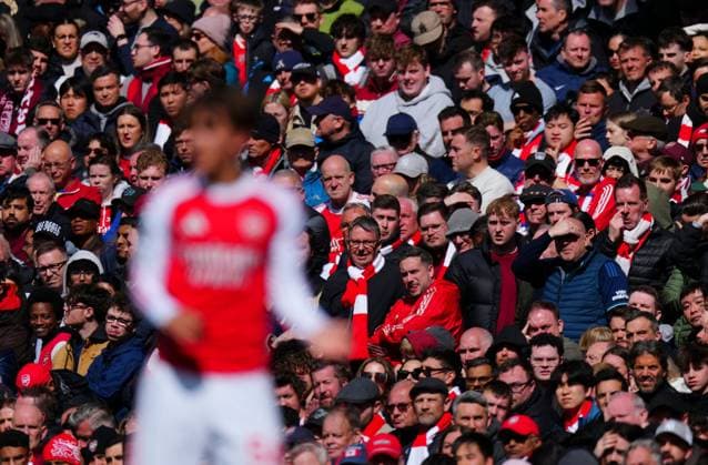 Arsenal fans Arsenal v AFC Bournemouth, Premier League, Football, Emirates Stadium, London, UK - 11 Apr 2026London Emirates Stadium United Kingdom EDITORIAL USE ONLY No use with unauthorised audio, video, data, fixture lists, club league logos or live services. Online in-match use limited to 120 images, no video emulation. No use in betting, games or single club league player publications. Copyright: xJavierxGarcia Shutterstockx 16823522df