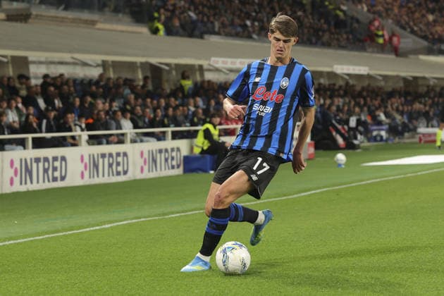 Charles De Ketelaere of Atalanta BC. play the ball during Atalanta BC vs Juventus FC, 32Â° Serie A Enilive 2025-26 game at New Balance Arena in Bergamo (BG), Italy, on April 11, 2026.  Copyright: xDavidexCasentini IPAxSportx xipa-agency.netx xx IPA_73897910 IPA_Agency_IPA73897910