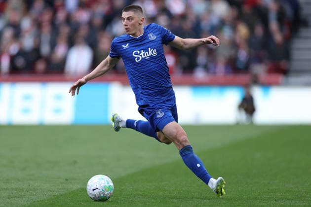 Brentford v Everton - Premier League Vitalli Mykolenko of Everton looks ahead during the Premier League match between Brentford and Everton at the Gtech Community Stadium in Brentford, United Kingdom, on April 11, 2026. Brentford Greater London United Kingdom  Copyright: xMIxNewsx originalFilename:fletcher-brentfor260411_npm8c.jpg