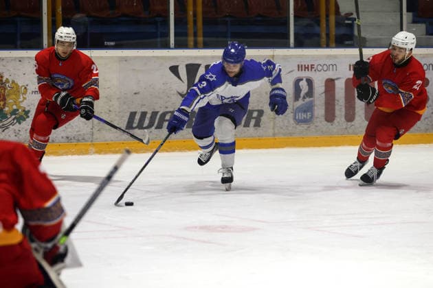 Israel v Kyrgyzstan - World Championship, WM, Weltmeisterschaft Division II National Ice hockey, Eishockey teams of Israel and Kyrgyzstan compete during a match in the World Championship Division II, Group B, organized by the International Ice Hockey Federation in Sofia, Bulgaria, on April 11, 2026. Sofia Bulgaria  Copyright: xHristoxVladevx originalFilename:vladev-notitle260411_npMWr.jpg