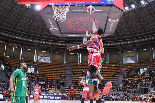 04 Shake Railey Harlem Globetrotters - Washington Generals 100Years World Tour Bologna 11-04-2026 during Harlem Globetrotters 100Years World Tour, Events in Bologna, Italy, April 11 2026  Copyright: xValentinoxOrsini IPAxSportx xipa-agency.netx xx IPA_73902045 IPA_Agency_IPA73902045