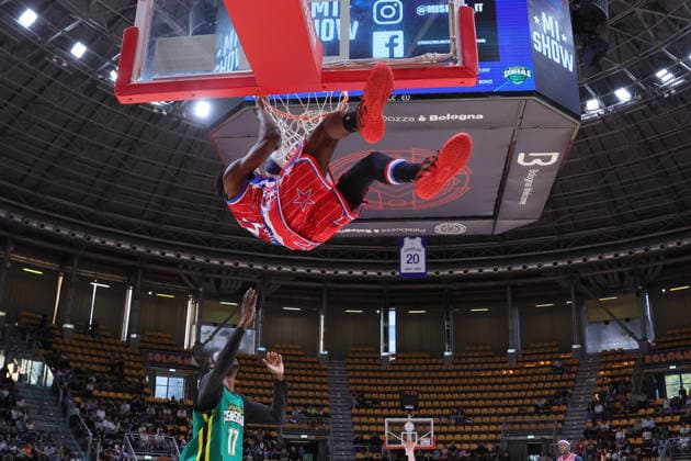 04 Shake Railey Harlem Globetrotters - Washington Generals 100Years World Tour Bologna 11-04-2026 during Harlem Globetrotters 100Years World Tour, Events in Bologna, Italy, April 11 2026  Copyright: xValentinoxOrsini IPAxSportx xipa-agency.netx xx IPA_73902051 IPA_Agency_IPA73902051