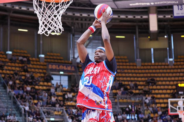 25 molle wallace harlem Globetrotters - Washington Generals 100Years World Tour Bologna 11-04-2026 during Harlem Globetrotters 100Years World Tour, Events in Bologna, Italy, April 11 2026  Copyright: xValentinoxOrsini IPAxSportx xipa-agency.netx xx IPA_73902085 IPA_Agency_IPA73902085