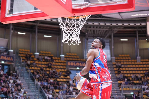04 Shake Railey Harlem Globetrotters - Washington Generals 100Years World Tour Bologna 11-04-2026 during Harlem Globetrotters 100Years World Tour, Events in Bologna, Italy, April 11 2026  Copyright: xValentinoxOrsini IPAxSportx xipa-agency.netx xx IPA_73902107 IPA_Agency_IPA73902107