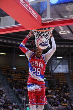 28 Jumpin Ballard Harlem Globetrotters - Washington Generals 100Years World Tour Bologna 11-04-2026 during Harlem Globetrotters 100Years World Tour, Events in Bologna, Italy, April 11 2026  Copyright: xValentinoxOrsini IPAxSportx xipa-agency.netx xx IPA_73902130 IPA_Agency_IPA73902130