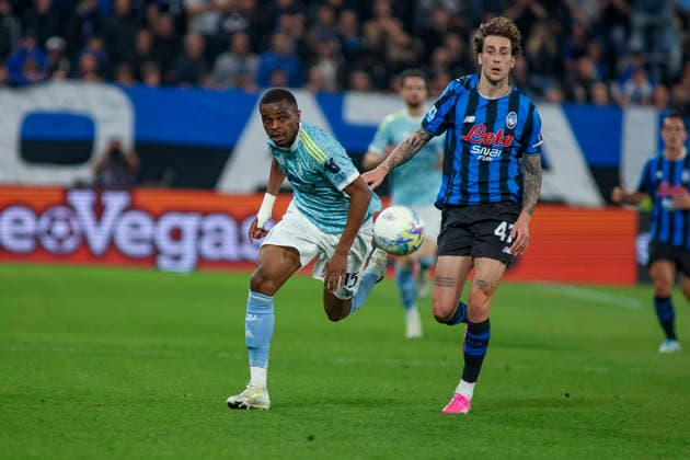 Atalanta BC v Juventus FC - Serie A Pierre Kalulu of Juventus FC battles for the ball with Lorenzo Bernasconi of Atalanta FC during the Atalanta BC vs Juventus FC, 32nd Serie A Enilive 2025-26 game at New Balance Arena in Bergamo, Italy, on April 11, 2026. Bergamo Italy  Copyright: xDavidexCasentinix originalFilename:casentini-atalanta260411_npLAq.jpg