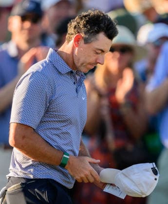 260411 Rory McIlroy of Northern Ireland looks dejected on the 18th green during the third round of the 2026 Masters Golf Tournament on April 11, 2026 in Augusta Photo Petter Arvidson BILDBYRAN kod PA PA1195 golf masters bbeng the masters augusta depp  Copyright: PETTERxARVIDSON BB260411PA180