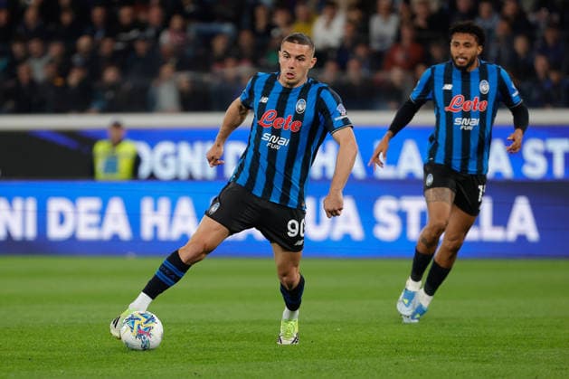 April 11, 2026, Bergamo, Italy: Nikola Krstovic of Atalanta BC runs with the ball during the Italian Serie A soccer match Atalanta BC vs Juventus FC at New Balance Arena Stadium..Final score Atalanta BC 0:1 Juventus FC Italian Serie A Soccer Match Atalanta BC Vs Juventus FC In Bergamo, Italy - 11 Apr 2026  - ZUMAs197 20260411_aaa_s197_485 Copyright: xEmanuelexPennnacchiox