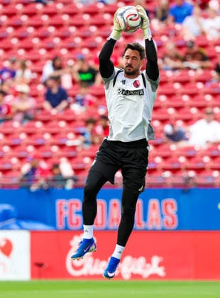 April 11, 2026, Frisco, Texas, USA: FRISCO, TX : St. Louis Frisco SC goalkeeper Roman BoÂ¼rki (1) during warmups prior to their match against FC Dallas on Saturday at Toyota Stadium in Frisco. 2026 MLS, Fussball Herren, USA Soccer : FC Dallas 1:1 St. Louis CITY SC  - ZUMAm257 20260411_zsp_m257_027 Copyright: xBrianxMcLeanx