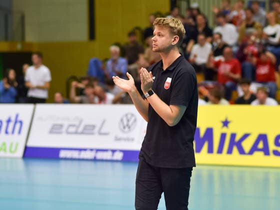 Jan Scheuermann (TV Rottenburg, Trainer) TV Rottenburg vs. FC Schuettorf 09, Volleyball, 2. Bundesliga, Playoff Halbfinale, Spiel 9, Saison 2025 2026, 11.04.2026, TV Rottenburg vs. FC Schuettorf 09, Volleyball, 2. Bundesliga, Playoff Halbfinale, Spiel 9, Saison 2025 2026, 11.04.2026 Rottenburg *** Jan Scheuermann TV Rottenburg, Coach TV Rottenburg vs FC Schuettorf 09, Volleyball, 2 Bundesliga, Playoff semi-final, match 9, 2025 2026 season, 11 04 2026, TV Rottenburg vs FC Schuettorf 09, Volleyball, 2 Bundesliga, Playoff semi-final, match 9, 2025 2026 season, 11 04 2026 Rottenburg Copyright: xEibner-Pressefoto RalphxKunzex EP_RKE