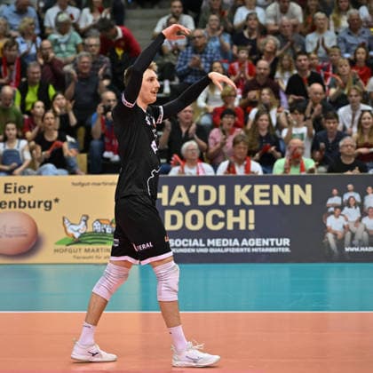 Robin Leber (TV Rottenburg, 11) TV Rottenburg vs. FC Schuettorf 09, Volleyball, 2. Bundesliga, Playoff Halbfinale, Spiel 9, Saison 2025 2026, 11.04.2026, TV Rottenburg vs. FC Schuettorf 09, Volleyball, 2. Bundesliga, Playoff Halbfinale, Spiel 9, Saison 2025 2026, 11.04.2026 Rottenburg *** Robin Leber TV Rottenburg, 11 TV Rottenburg vs FC Schuettorf 09, Volleyball, 2 Bundesliga, Playoff semi-final, match 9, 2025 2026 season, 11 04 2026, TV Rottenburg vs FC Schuettorf 09, Volleyball, 2 Bundesliga, Playoff semi-final, match 9, 2025 2026 season, 11 04 2026 Rottenburg Copyright: xEibner-Pressefoto RalphxKunzex EP_RKE