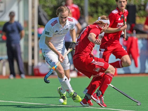 Feldhockey - 1. BL - SC Frankfurt 1880 - RW Köln - 11.04.26, Arne SELBACH (Frankfurt), Christopher RÜHR (KÖLN), - *** Field field hockey 1 BL SC Frankfurt 1880 RW Köln 11 04 26, Arne SELBACH Frankfurt , Christopher RÜHR KÖLN ,