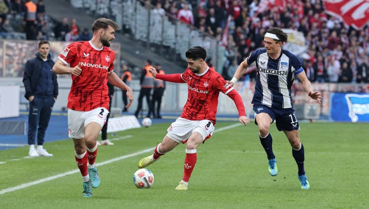 Simon Asta, Semih Sahin, Fabian Reese duel Match scene Action Sport Soccer Football DFL 2 Bundesliga Men 29 Matchday Season 2025 2026 11 04 2026 Hertha BSC Berlin vs 1 FC Kaiserslautern FCK DFL regulations prohibit any use of photographs as image sequences and or quasi video