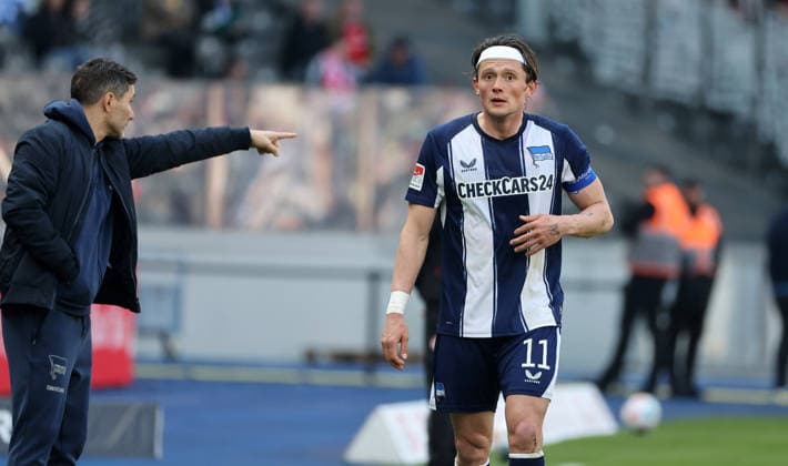 Coach Stefan Leitl, Fabian Reese Action Upper body Sport Football Soccer DFL 2 Bundesliga Men 29 Matchday Season 2025 2026 11 04 2026 Hertha BSC Berlin vs 1 FC Kaiserslautern FCK DFL regulations prohibit any use of photographs as image sequences and or quasi video
