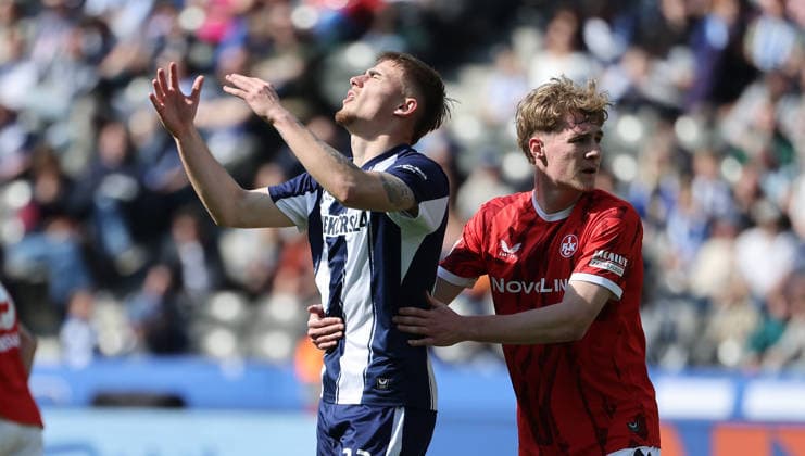 Marten Winkler disappointed after missed goal chance, Mika Haas disappointment Sport Football Soccer DFL 2 Bundesliga Men 29 Matchday Season 2025 2026 11 04 2026 Hertha BSC Berlin vs 1 FC Kaiserslautern FCK DFL regulations prohibit any use of photographs as image sequences and or quasi video