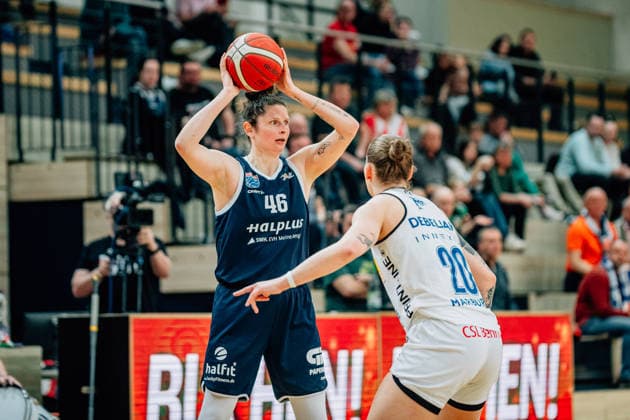 BB 1BL Damen Syntainics MBC Lions BC Pharmaserv Marburg Romy Bär GISA Lions MBC waehrend der Saison 2025 2026 im Halbfinale Playoff im Spiel 1 von 5 in der DBBL Toyota Bundesliga Syntainics MBC Lions und BC Pharmaserv Marburg in der SWH Arena am 11 April 2026 in Halle Saale, Sachsen Anhalt, Germany