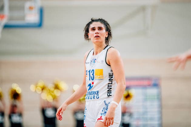BB 1BL Women Syntainics MBC Lions BC Pharmaserv Marburg Sara Guerreiro BC Pharmaserv Marburg during the 2025 2026 season in the semi-final playoff in game 1 of 5 in the DBBL Toyota Bundesliga Syntainics MBC Lions and BC Pharmaserv Marburg at the SWH Arena on April 11, 2026 in Halle Saale, Sachsen Anhalt, Germany