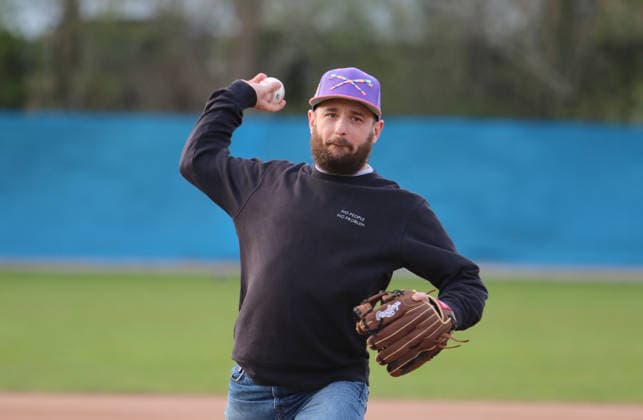Baseball, BL, Hamburg Stealers - Dortmund Wanderers, First Pitch by Chris Rodriguez