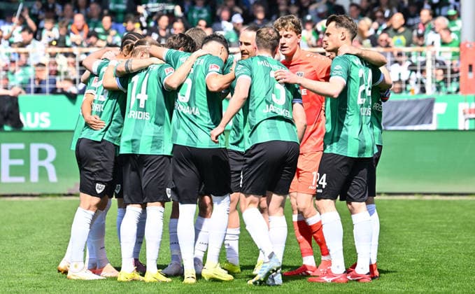 11 04 2026 Soccer Season 2025 2026 2 Soccer Bundesliga 29 Matchday SC Preußen Preussen Münster SCP SpVgg Greuther Fürth SGF Kleeblatt Sportfoto Zink xwoxzix DFL regulations prohibit any use of photographs as image sequences and or quasi video only for editorial use Teamkreis Mannschaft Team Münster