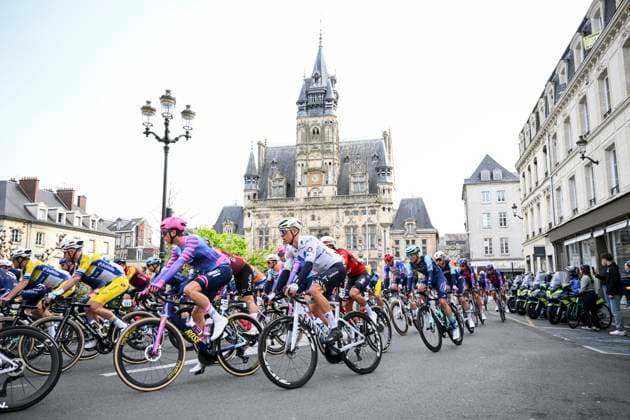 Paris - Roubaix Hauts-de-France 2026 Cycling Race ROUBAIX, FRANCE - APRIL 12 : Illustration picture of the start of the race during the 123rd edition of Paris - Roubaix Hauts-de-France an UCI World Tour 1.UWT one day cycling road race for Men Elite of 258 km with start in Compiegne and finish in Roubaix on April 12, 2026 in Roubaix, France, 12 04 2026 ( Motordriver Kenny Verfaillie - Roubaix France  Copyright: xVincentxKalutx