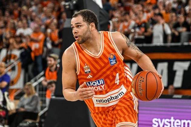 GER, BBL, ratiopharm Ulm vs BMA 365 Bamberg Baskets 11 04 2026, ratiopharm arena, Neu Ulm, GER, BBL, ratiopharm Ulm vs BMA 365 Bamberg Baskets, in the picture Christopher Ledlum Ulm, 4 nordphotoxGmbHx xHafner nph00200