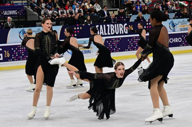 Synchronized Skating - Team Cool Dreams Schweiz (SUI) bei der ISU Weltmeisterschaft im Synchroneiskunstlauf am 11.04.2026 in Salzburg, Salzburg, Österreich Salzburg Salzburgarena Salzburg Österreich *** Synchronized Skating Team Cool Dreams Switzerland SUI at the ISU World Synchronized Figure Skating Championships on 11 04 2026 in Salzburg, Salzburg, Austria Salzburg Salzburgarena Salzburg Austria