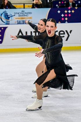 Synchronized Skating - Team Cool Dreams Schweiz (SUI) bei der ISU Weltmeisterschaft im Synchroneiskunstlauf am 11.04.2026 in Salzburg, Salzburg, Österreich Salzburg Salzburgarena Salzburg Österreich *** Synchronized Skating Team Cool Dreams Switzerland SUI at the ISU World Synchronized Figure Skating Championships on 11 04 2026 in Salzburg, Salzburg, Austria Salzburg Salzburgarena Salzburg Austria
