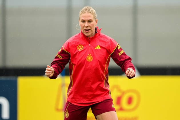 Herzogenaurach, Germany, April 12, 2026 International match preparation for the womens World Cup qualifier against Austria Training in Herzogenaurach In the picture Rebecca Knaak Germany Copyright: HMBxMedia MadeleinexFantini