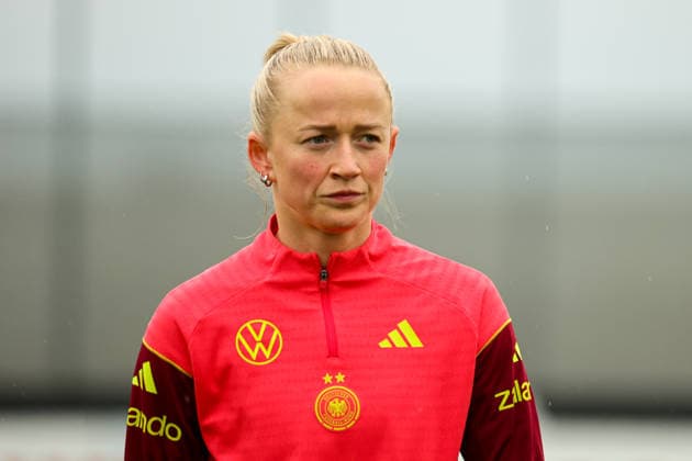 Herzogenaurach, Germany, April 12, 2026 International match preparation for the womens World Cup qualifier against Austria Training in Herzogenaurach In the picture Lea Schüller Schueller Germany Copyright: HMBxMedia MadeleinexFantini