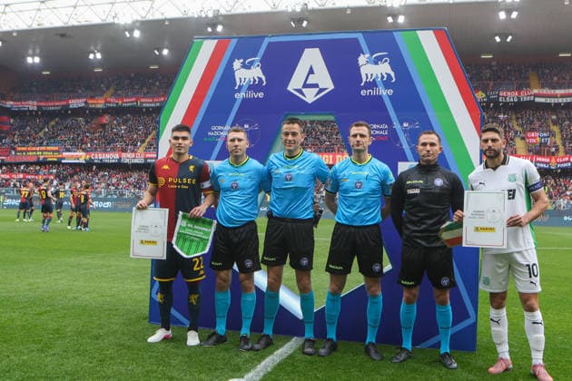 the referee and the captains during the Serie A soccer match between Genoa and Sassuolo at the Luigi Ferraris Stadium in Genoa, Italy - Sunday, April 12, 2026. - Soccer .  Copyright: xTanoxPecoraro LaPressex
