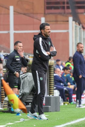 Sassuolo s head coach Fabio Grosso during the Serie A soccer match between Genoa and Sassuolo at the Luigi Ferraris Stadium in Genoa, Italy - Sunday, April 12, 2026. - Soccer .  Copyright: xTanoxPecoraro LaPressex