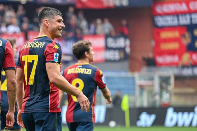 Genoa™s Ruslan Malinovskyi celebrates after scoring a goal for his team during the Serie A soccer match between Genoa and Sassuolo at the Luigi Ferraris Stadium in Genoa, Italy - Sunday, April 12, 2026. - Soccer .  Copyright: xTanoxPecoraro LaPressex
