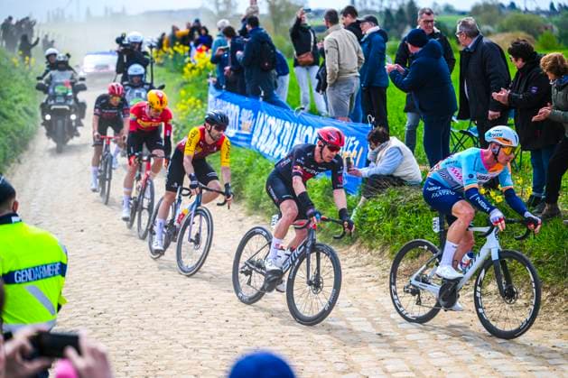Paris - Roubaix Hauts-de-France 2026 Cycling Race ROUBAIX, FRANCE - APRIL 12 : Mullen Ryan (IRL) of NSN Cycling Team, Lienhard Fabian (SUI) of Tudor Pro Cycling Team in action during the 123rd edition of Paris - Roubaix Hauts-de-France an UCI World Tour 1.UWT one day cycling road race for Men Elite of 258 km with start in Compiegne and finish in Roubaix on April 12, 2026 in Roubaix, France, 12 04 2026 ( Motordriver Kenny Verfaillie - Roubaix France  Copyright: xVincentxKalutx