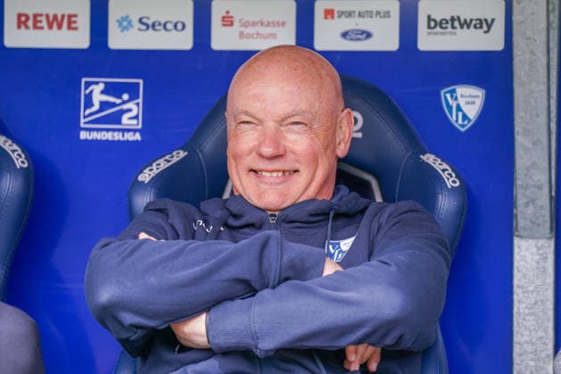 Germany Soccer 2 Bundesliga 2025 2026, 29 Matchday VfL Bochum vs Eintracht Braunschweig Vonovia Ruhrstadion Uwe Rösler Uwe Roesler Uwe Rosler Coach, VfL Bochum Gesture, Gesture, Emotion, Mimic, Facial Expression Copyright: xJOERANxSTEINSIEKx