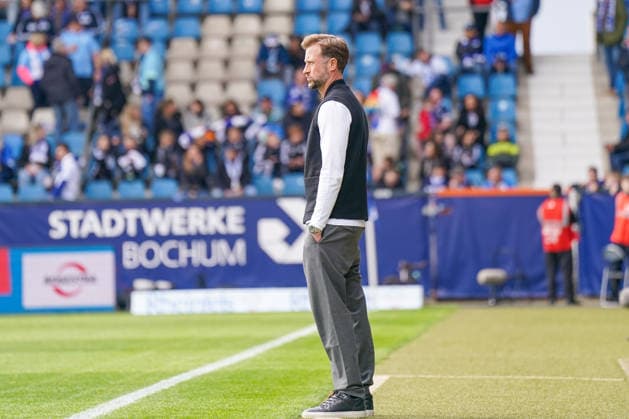 Germany Soccer 2 Bundesliga 2025 2026, Matchday 29 VfL Bochum vs Eintracht Braunschweig Vonovia Ruhrstadion Lars Kornetka Coach, Eintracht Braunschweig Copyright: xJOERANxSTEINSIEKx