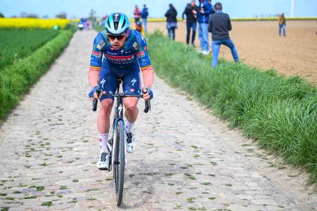 Paris - Roubaix Hauts-de-France 2026 Cycling Race ROUBAIX, FRANCE - APRIL 12 : Lampaert Yves (BEL) of Soudal Quick Step in action during the 123rd edition of Paris - Roubaix Hauts-de-France an UCI World Tour 1.UWT one day cycling road race for Men Elite of 258 km with start in Compiegne and finish in Roubaix on April 12, 2026 in Roubaix, France, 12 04 2026 ( Motordriver Kenny Verfaillie - Roubaix France  Copyright: xVincentxKalutx